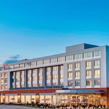 Отель Courtyard By Marriott Erie Bayfront Экстерьер фото
